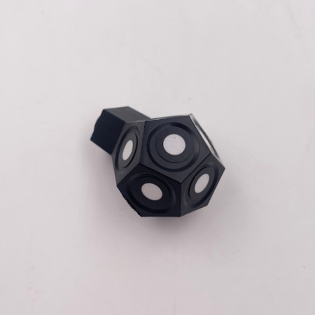 aesub-magnetic-dice